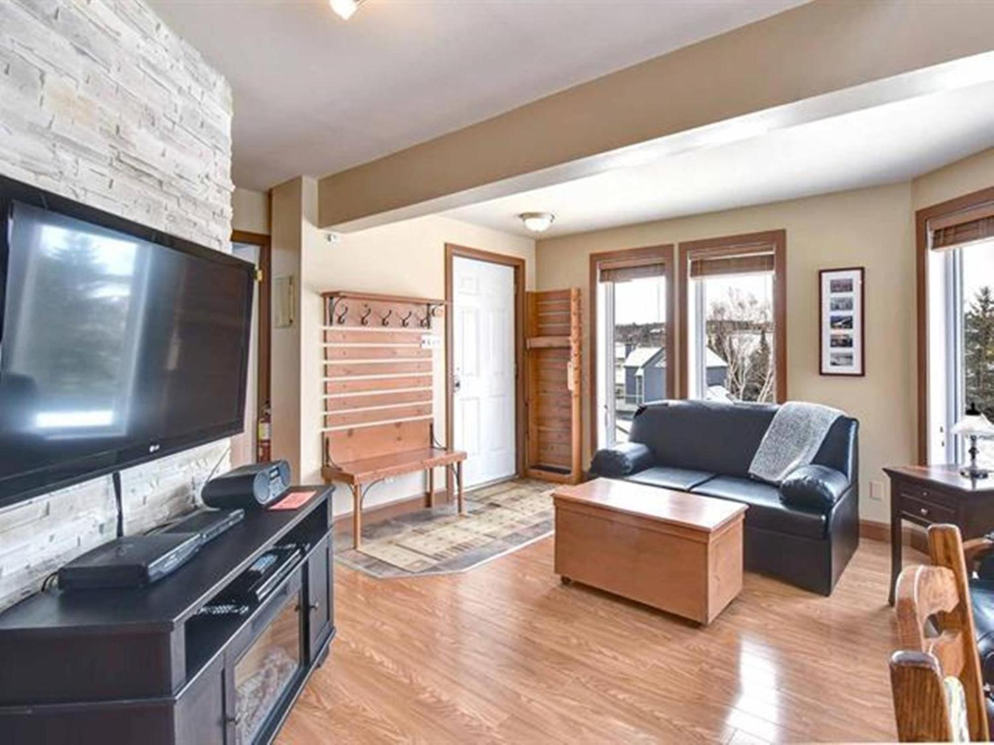 מונט טרמבלאנט Bright Condo Near The Lake By Globalstay מראה חיצוני תמונה
